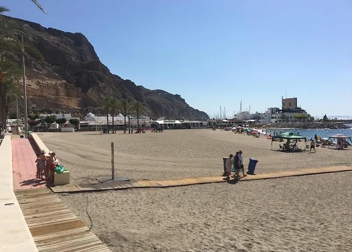 Apartamento Con Vistas Al Mar. Primera Linea De Playa.