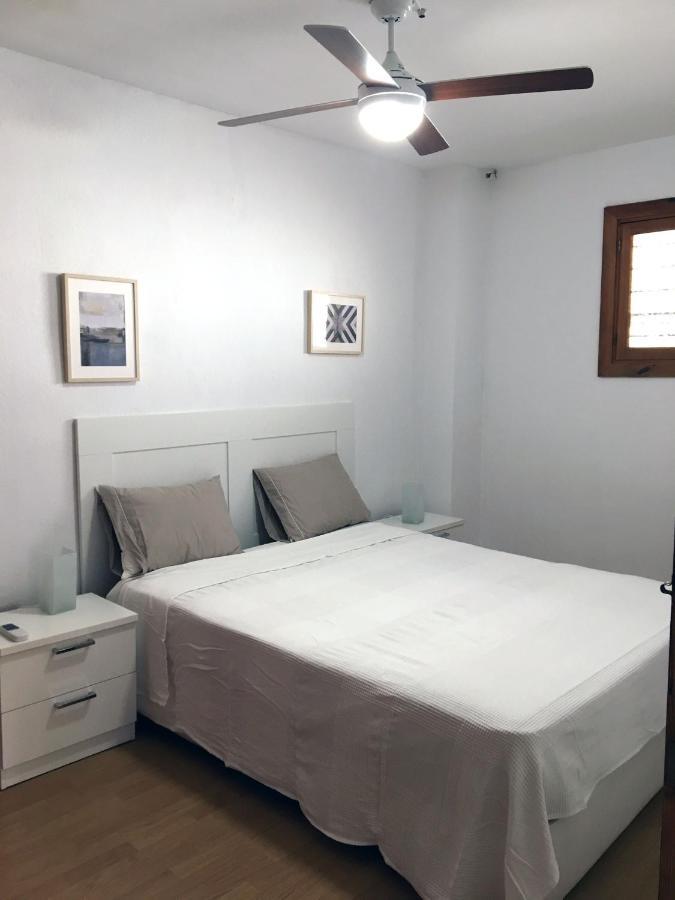 Apartment Con Vistas Al Mar. Primera Linea De Playa. Aguadulce (Almeria)